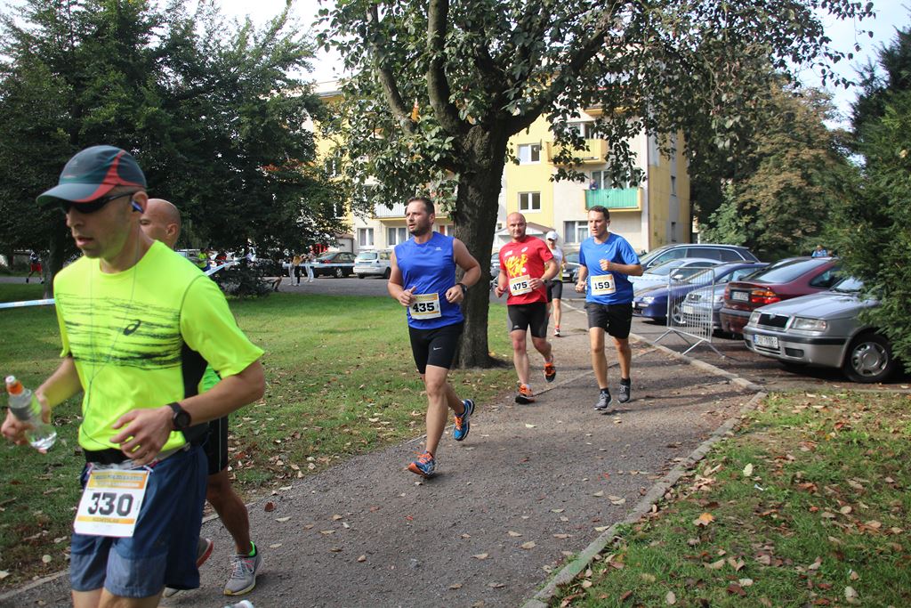 Na trasie Legnickiego Półmaratonu rywalizowano o miejsca (5)