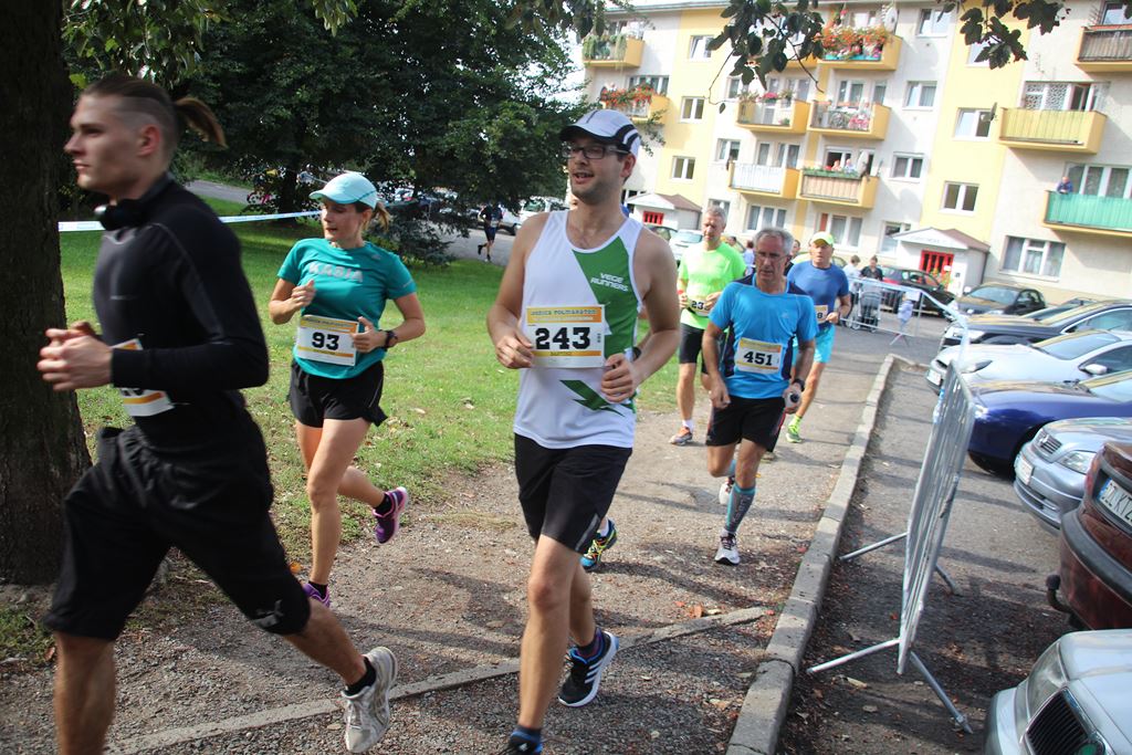 Na trasie Legnickiego Półmaratonu rywalizowano o miejsca (5)