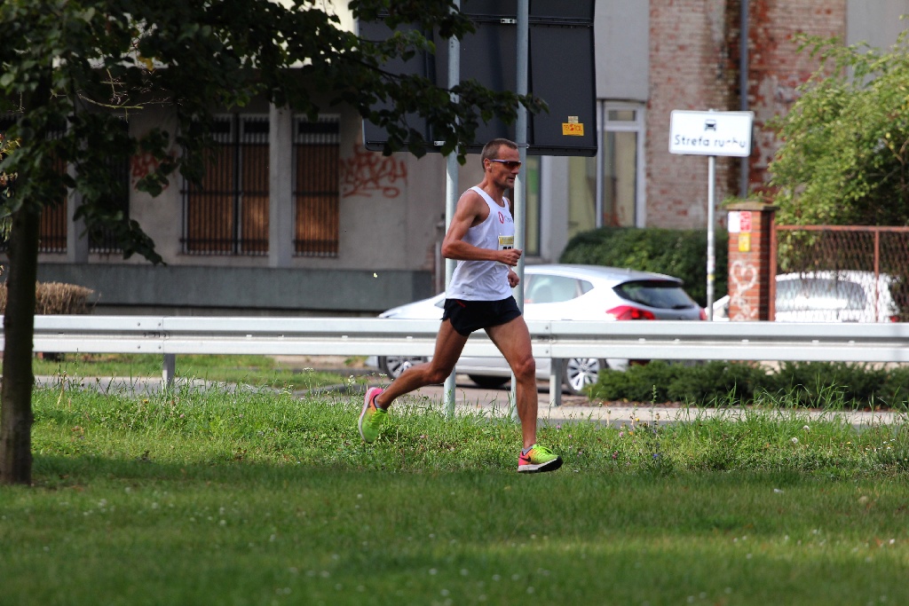 Viktor Nagirnjak z Ukrainy zwycięzca Legnickiego Półmaratonu (2)