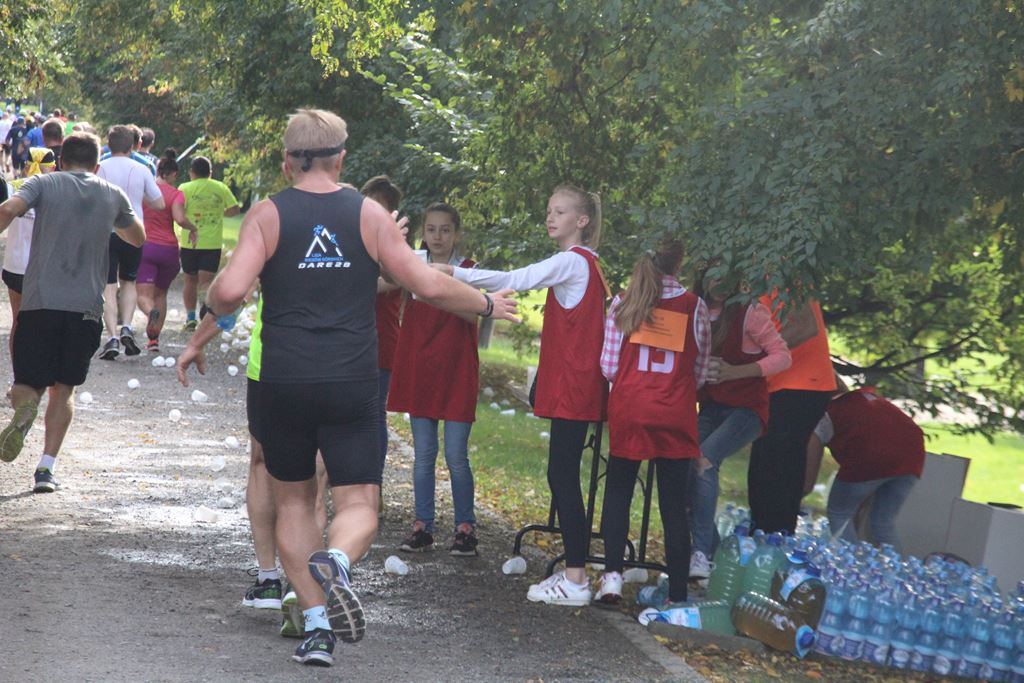 Na trasie Legnickiego Półmaratonu rywalizowano o miejsca (5)