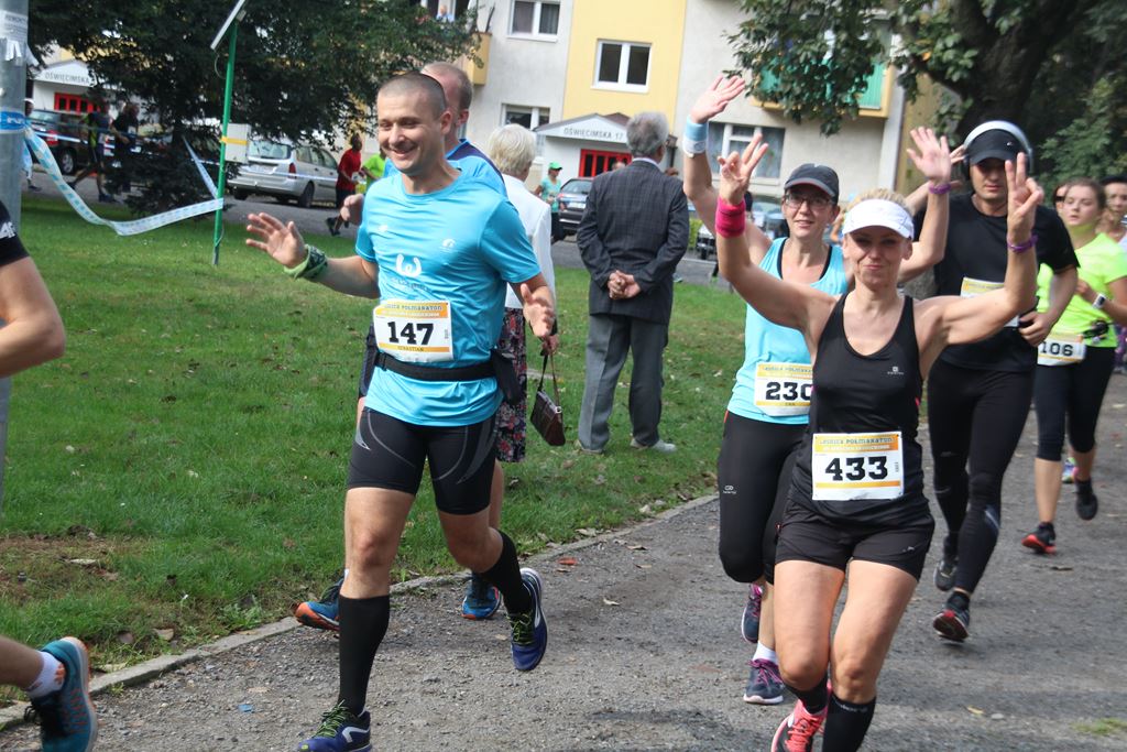 Na trasie Legnickiego Półmaratonu rywalizowano o miejsca (5)
