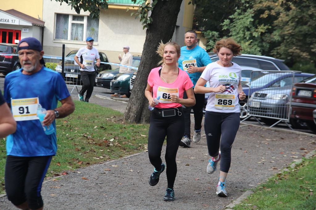 Na trasie Legnickiego Półmaratonu rywalizowano o miejsca (5)