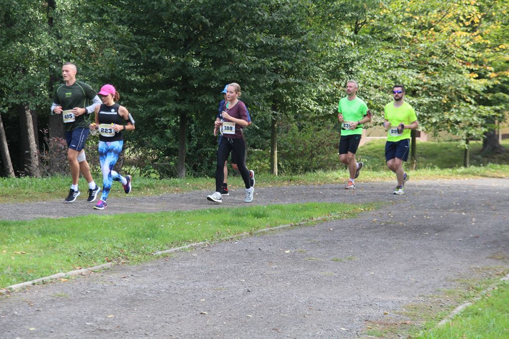 Na trasie Legnickiego Półmaratonu rywalizowano o miejsca (5)