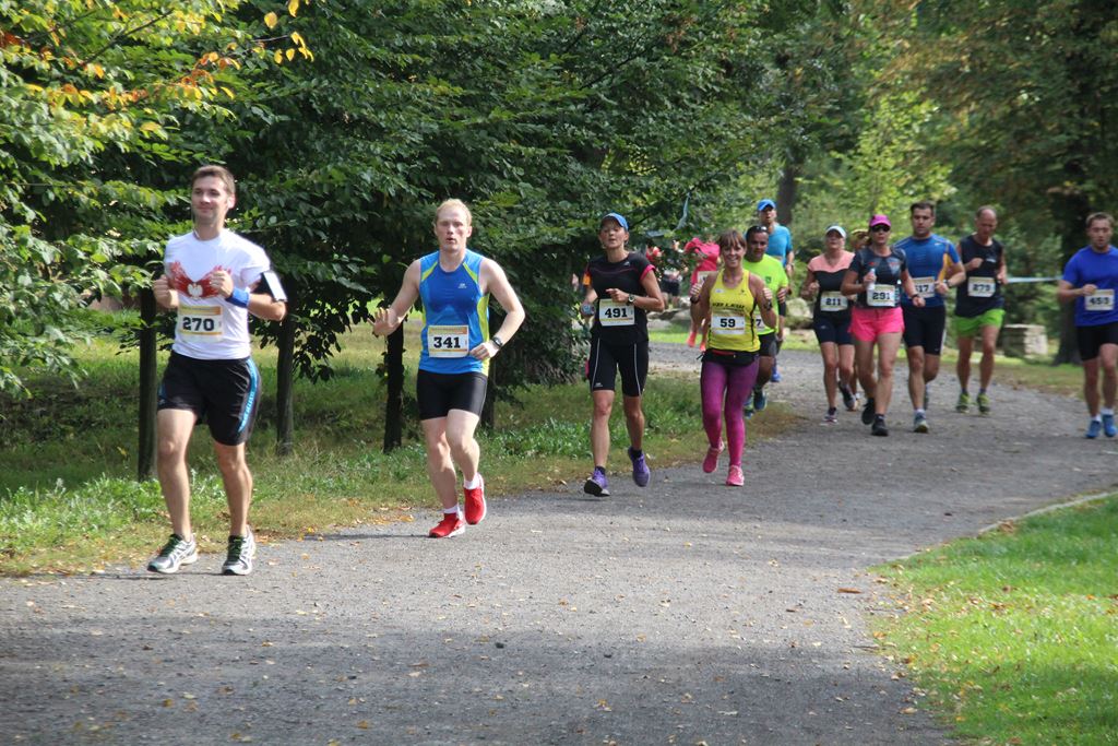 Na trasie Legnickiego Półmaratonu rywalizowano o miejsca (5)
