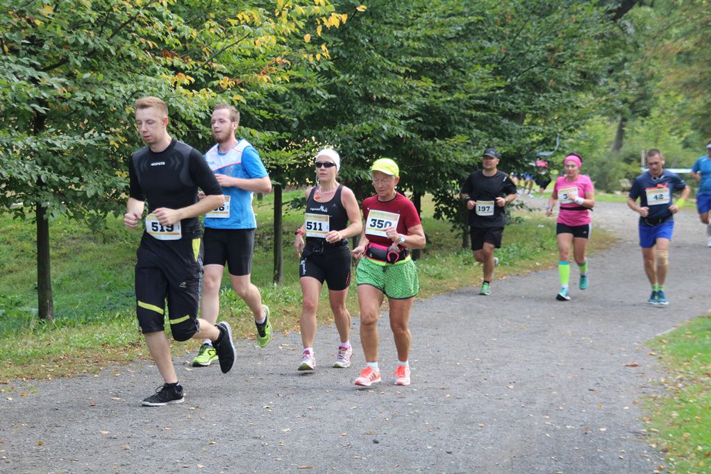 Na trasie Legnickiego Półmaratonu rywalizowano o miejsca (5)