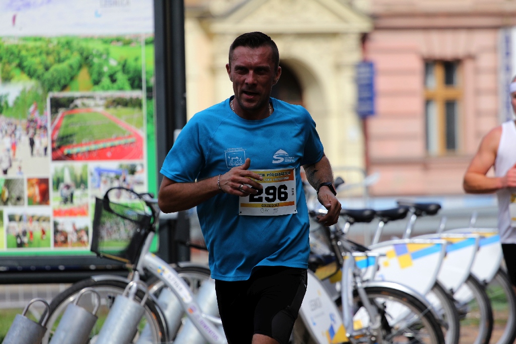 Viktor Nagirnjak z Ukrainy zwycięzca Legnickiego Półmaratonu (2)