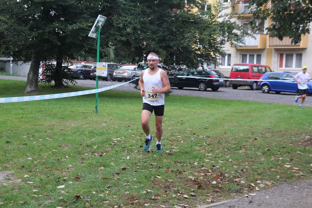 Na trasie Legnickiego Półmaratonu rywalizowano o miejsca (5)