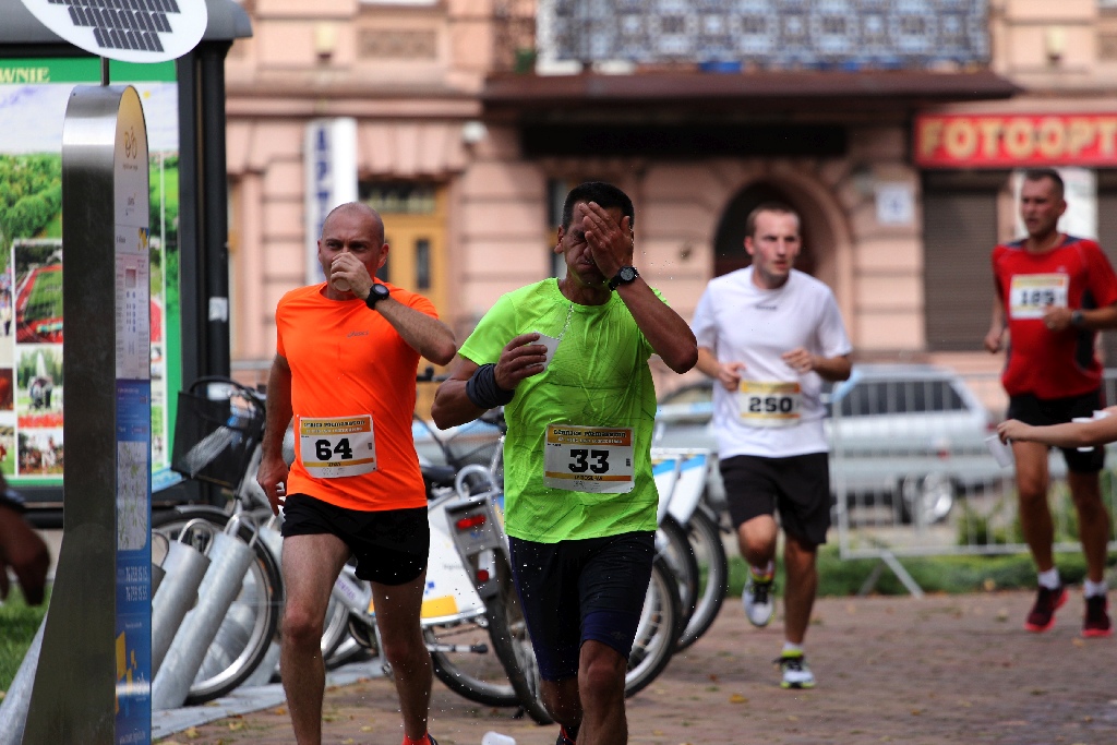 Viktor Nagirnjak z Ukrainy zwycięzca Legnickiego Półmaratonu (2)