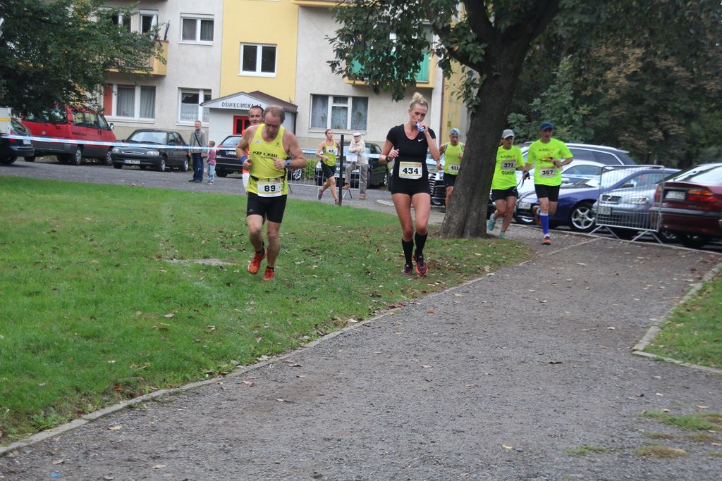 Na trasie Legnickiego Półmaratonu rywalizowano o miejsca (5)
