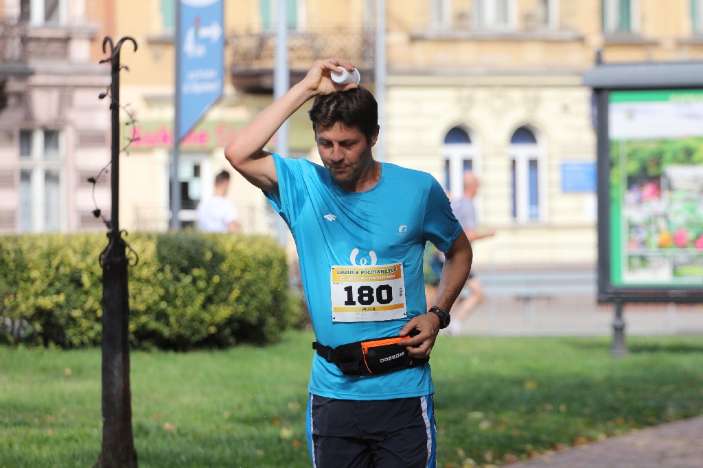 Viktor Nagirnjak z Ukrainy zwycięzca Legnickiego Półmaratonu (2)