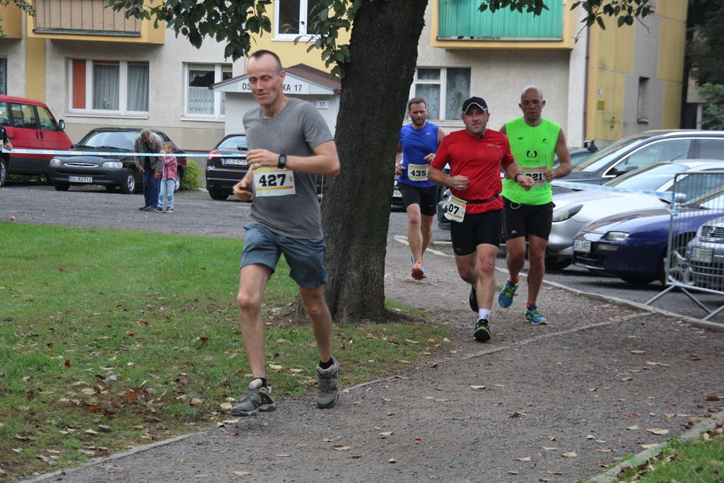 Na trasie Legnickiego Półmaratonu rywalizowano o miejsca (5)