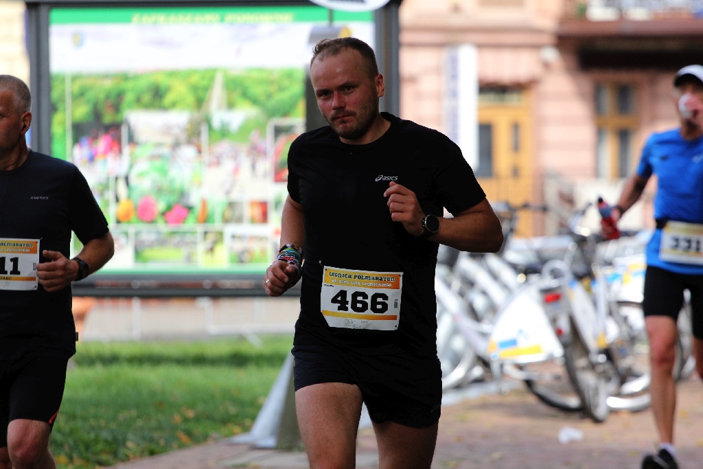 Viktor Nagirnjak z Ukrainy zwycięzca Legnickiego Półmaratonu (2)