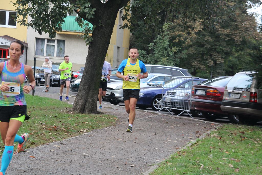 Na trasie Legnickiego Półmaratonu rywalizowano o miejsca (5)