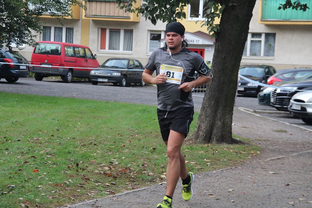 Na trasie Legnickiego Półmaratonu rywalizowano o miejsca (5)