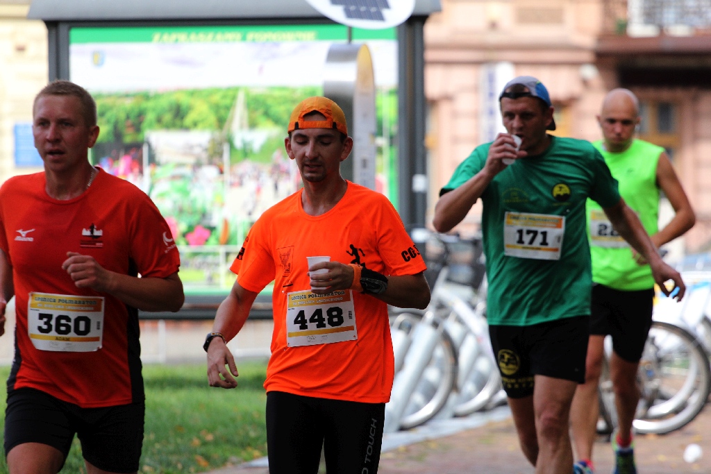 Viktor Nagirnjak z Ukrainy zwycięzca Legnickiego Półmaratonu (2)