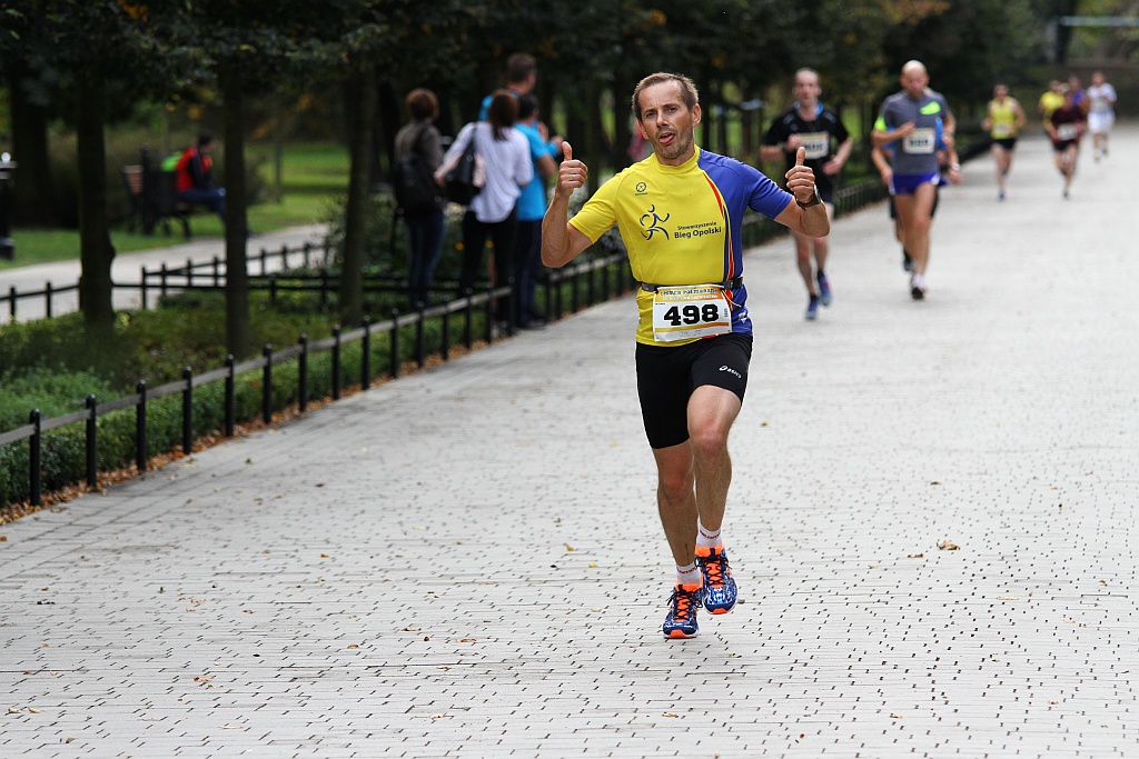 Ponad 400 biegaczy wystartowało w Legnickim Półmaratonie (1)
