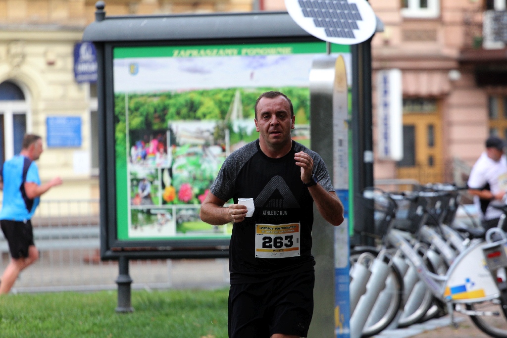 Viktor Nagirnjak z Ukrainy zwycięzca Legnickiego Półmaratonu (2)