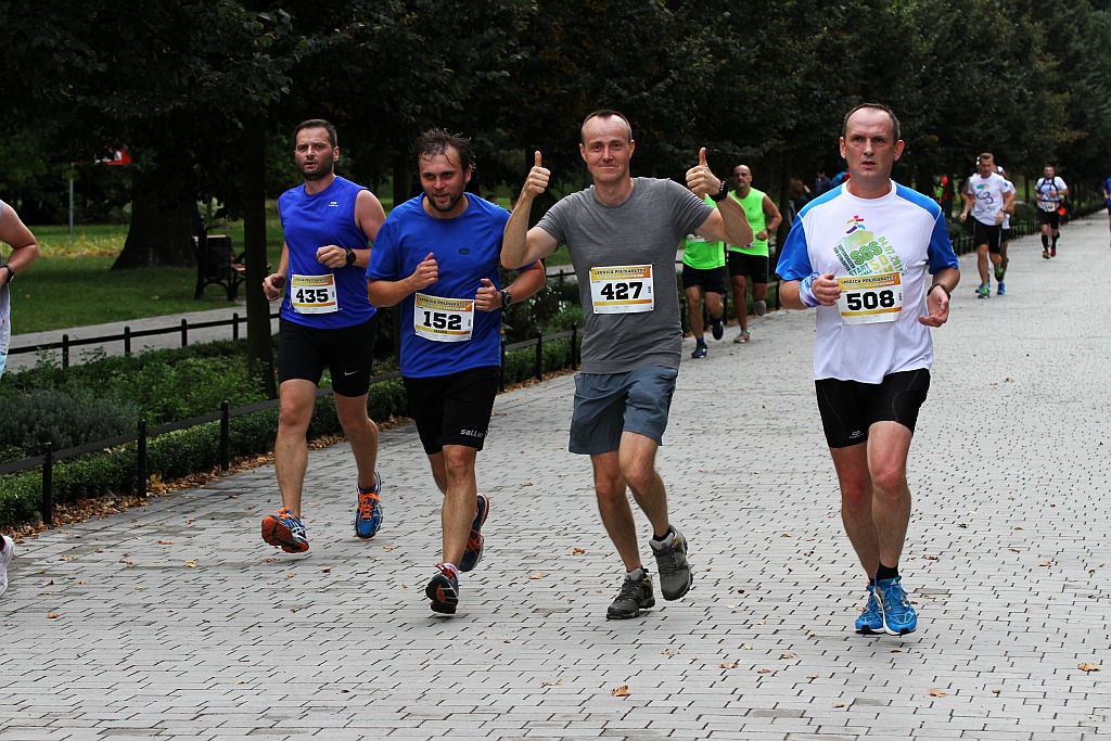 Ponad 400 biegaczy wystartowało w Legnickim Półmaratonie (1)