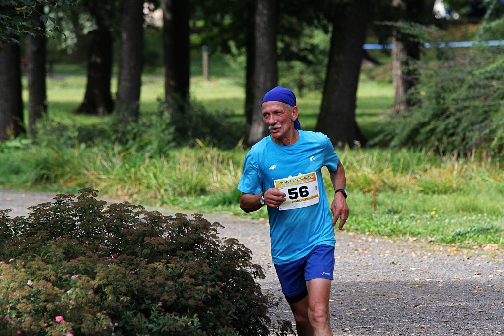 Ponad 400 biegaczy wystartowało w Legnickim Półmaratonie (1)