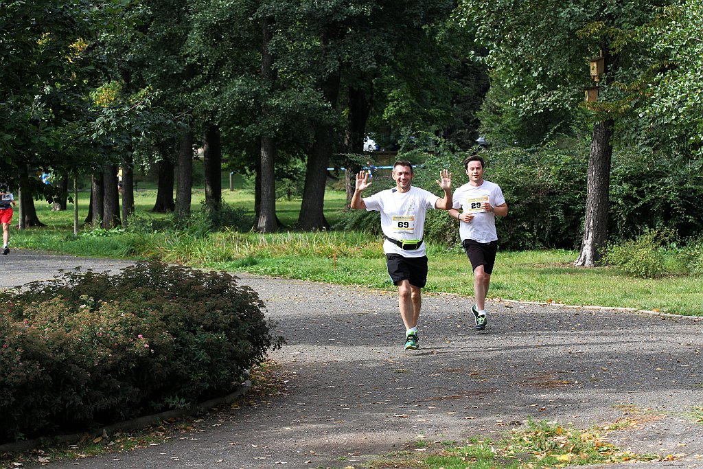 Ponad 400 biegaczy wystartowało w Legnickim Półmaratonie (1)