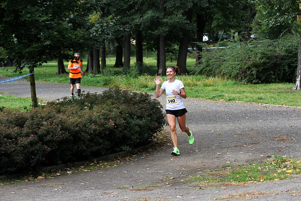 Ponad 400 biegaczy wystartowało w Legnickim Półmaratonie (1)