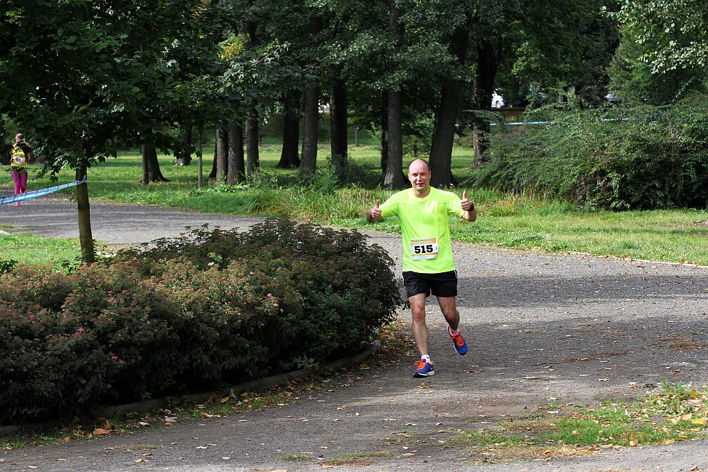 Ponad 400 biegaczy wystartowało w Legnickim Półmaratonie (1)