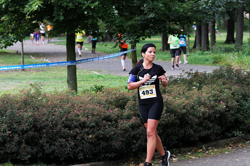 Ponad 400 biegaczy wystartowało w Legnickim Półmaratonie (1)