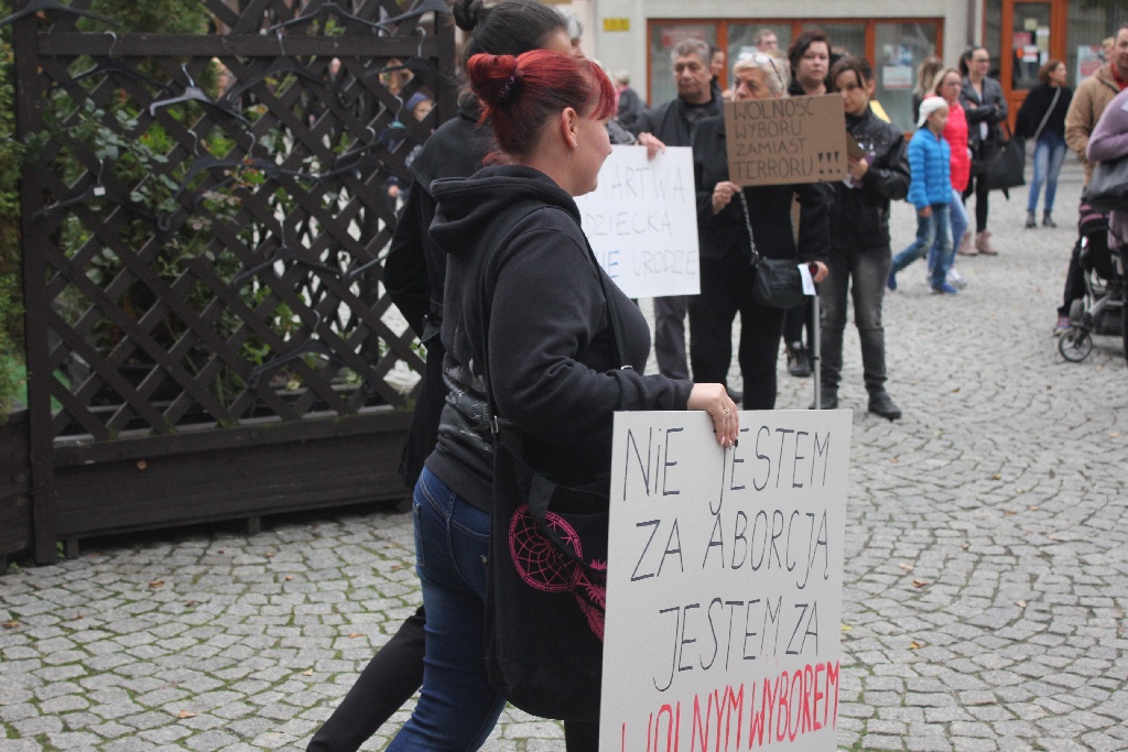 Legniczanki protestowały przeciwko zaostrzeniu ustawy aborcyjnej