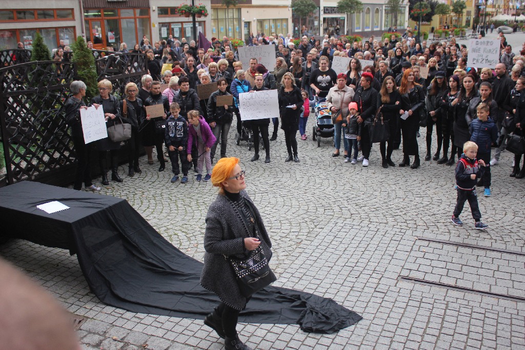 Legniczanki protestowały przeciwko zaostrzeniu ustawy aborcyjnej