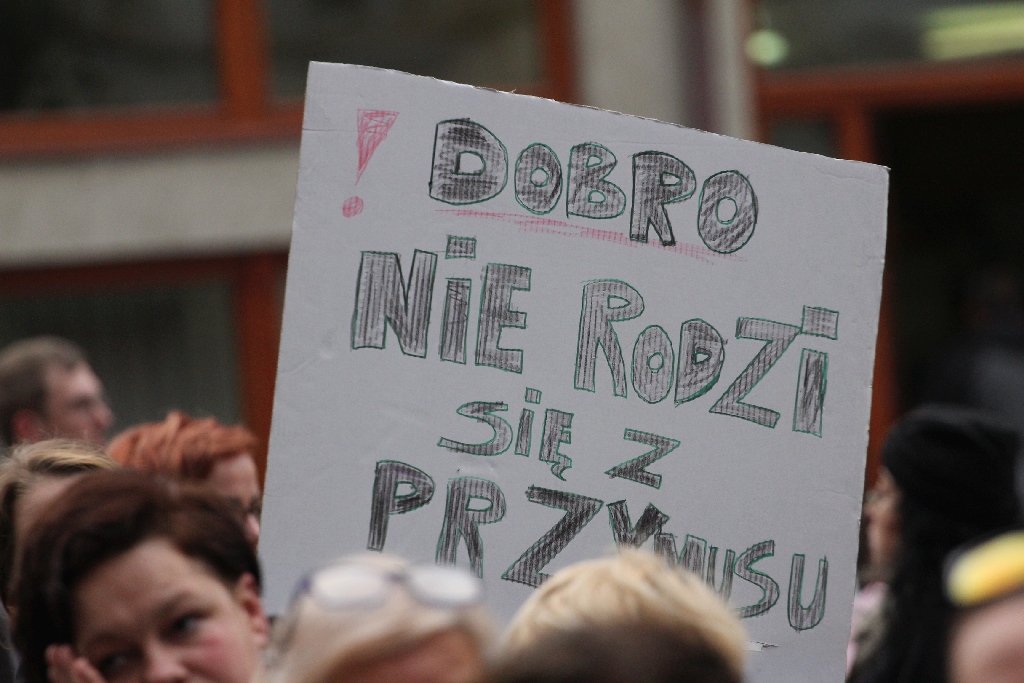 Legniczanki protestowały przeciwko zaostrzeniu ustawy aborcyjnej