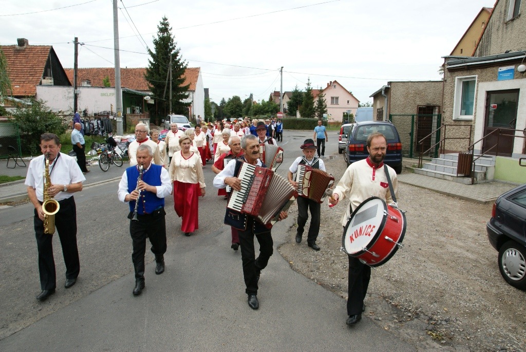 W Kunicach odbyła się Folk Biesiada z udziałem zespołów ludowych