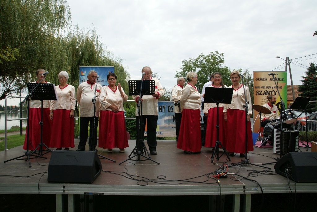 W Kunicach odbyła się Folk Biesiada z udziałem zespołów ludowych