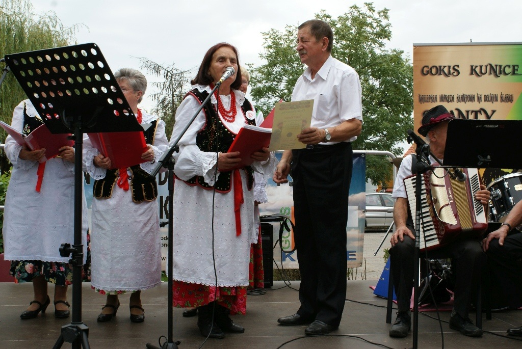 W Kunicach odbyła się Folk Biesiada z udziałem zespołów ludowych