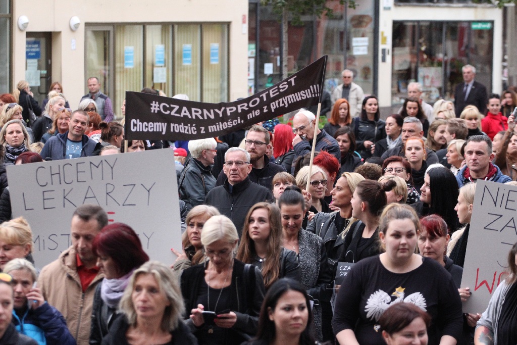 Legniczanki protestowały przeciwko zaostrzeniu ustawy aborcyjnej
