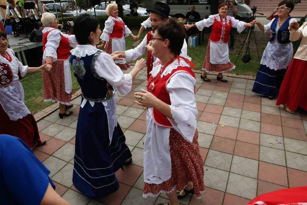 W Kunicach odbyła się Folk Biesiada z udziałem zespołów ludowych