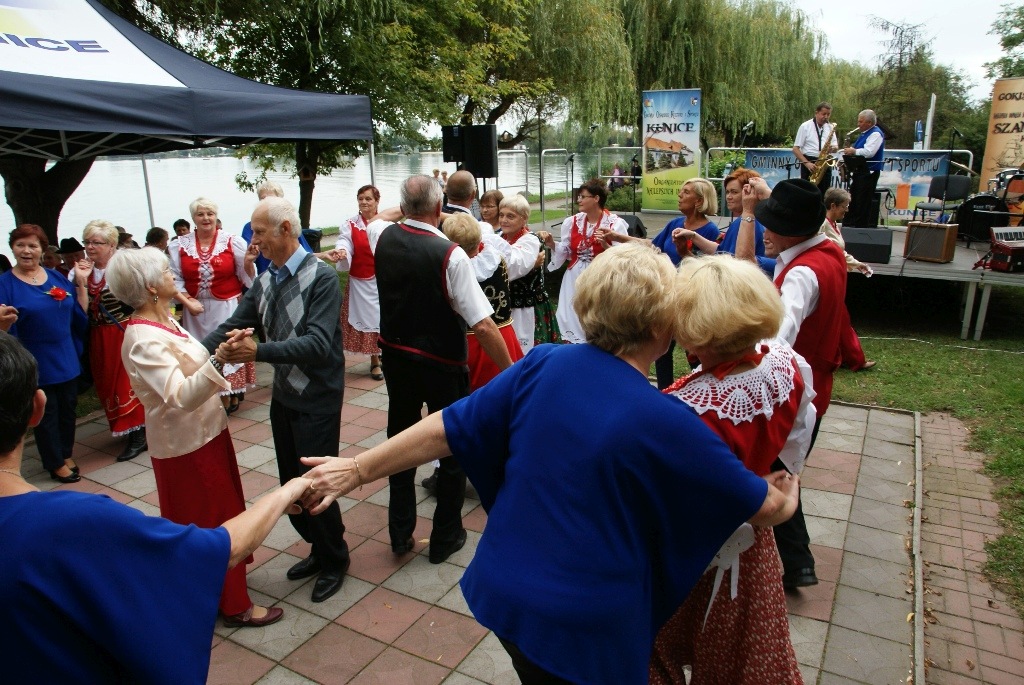 W Kunicach odbyła się Folk Biesiada z udziałem zespołów ludowych