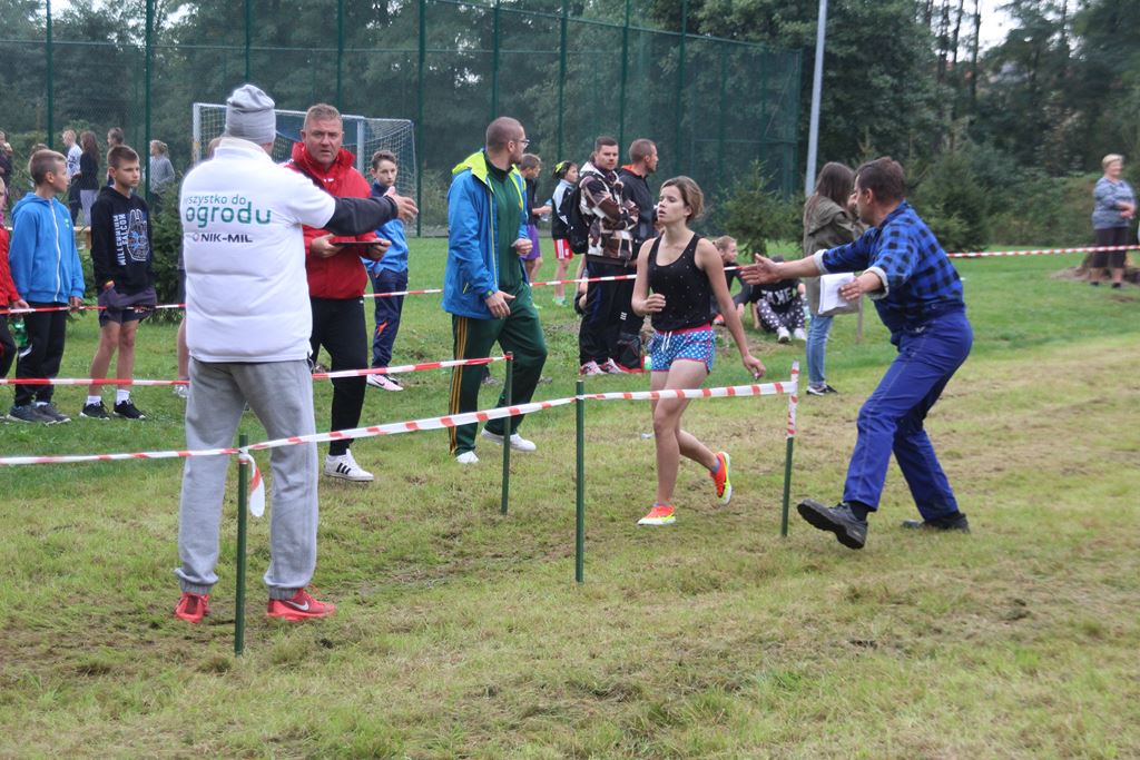 W Rui odbyły się Jesienne Powiatowe Biegi Przełajowe