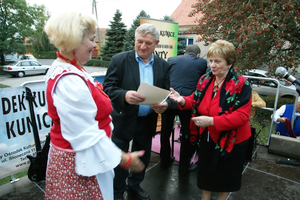 W Kunicach odbyła się Folk Biesiada z udziałem zespołów ludowych
