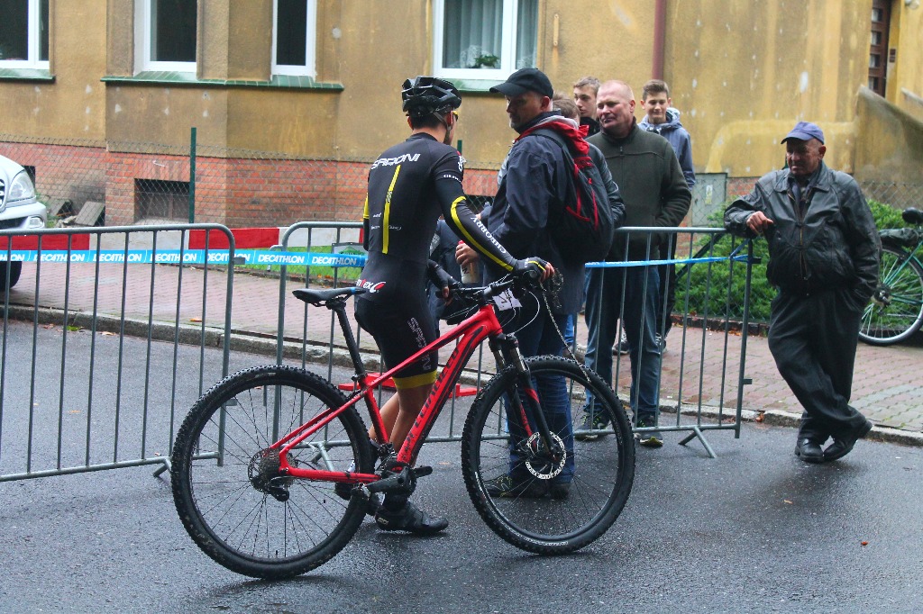 W Chojnowie kolarze MTB ścigali się w mistrzostwach województwa