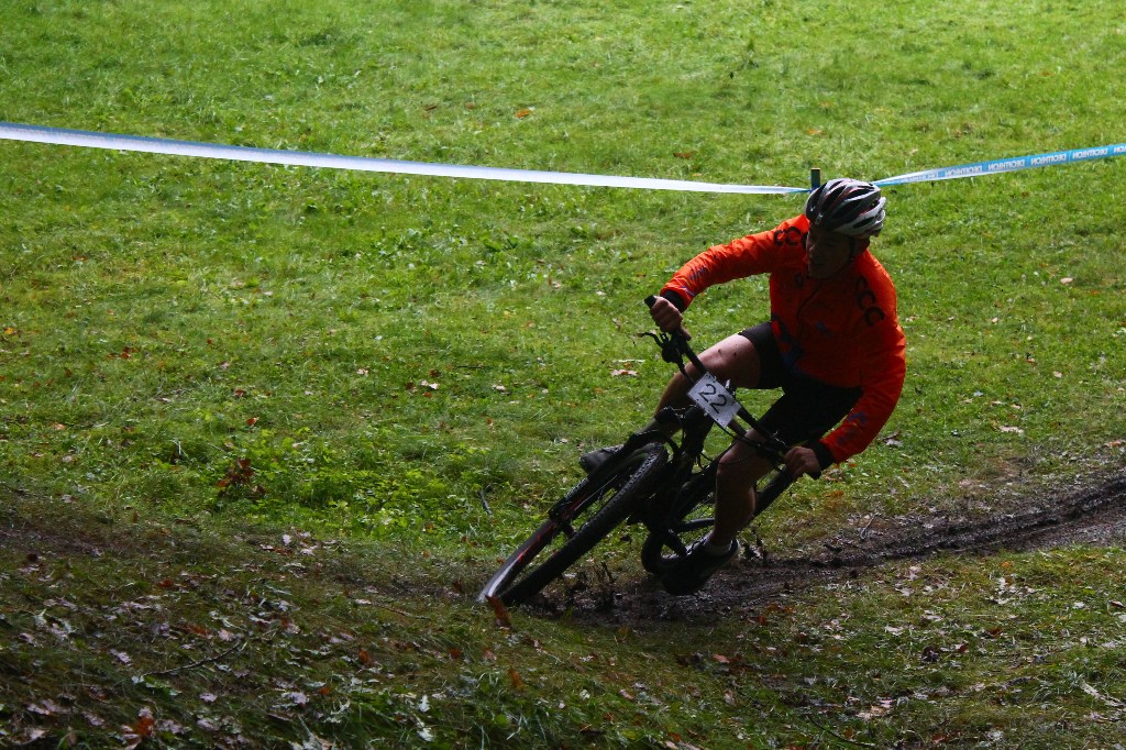 W Chojnowie kolarze MTB ścigali się w mistrzostwach województwa