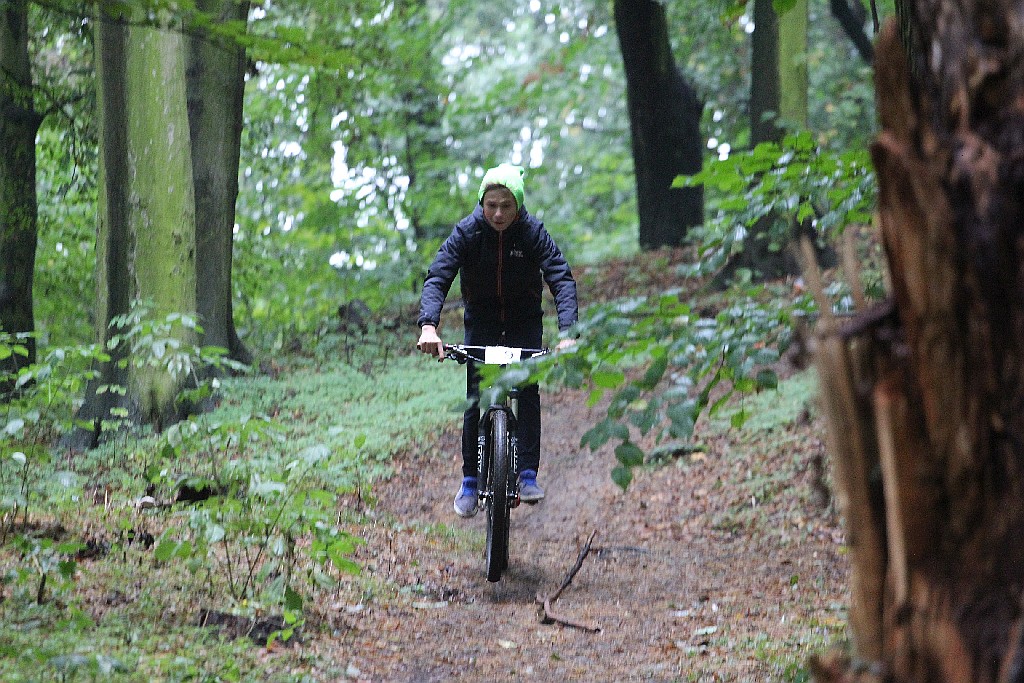 W Chojnowie kolarze MTB ścigali się w mistrzostwach województwa