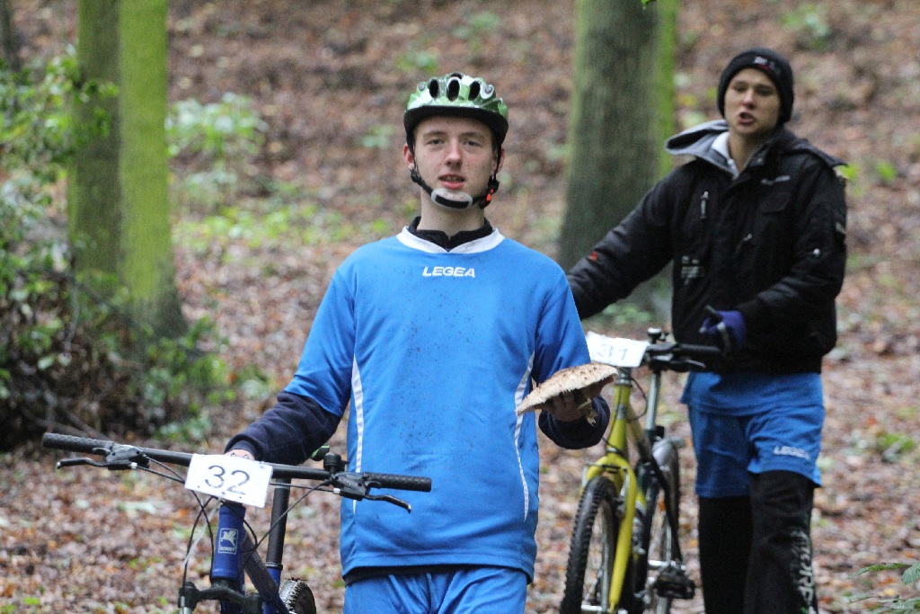 W Chojnowie kolarze MTB ścigali się w mistrzostwach województwa