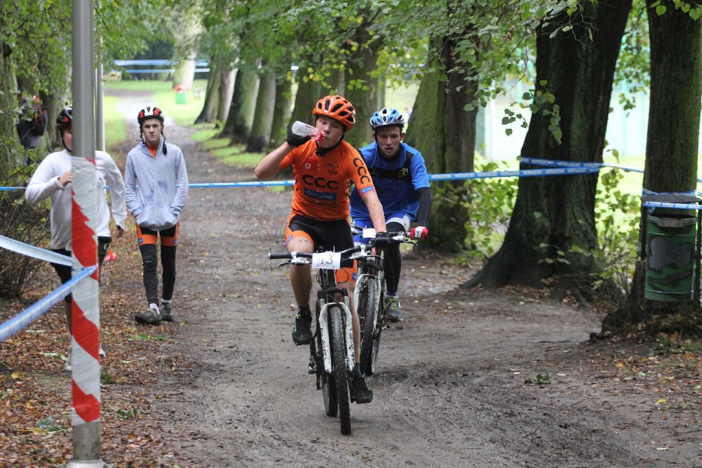 W Chojnowie kolarze MTB ścigali się w mistrzostwach województwa