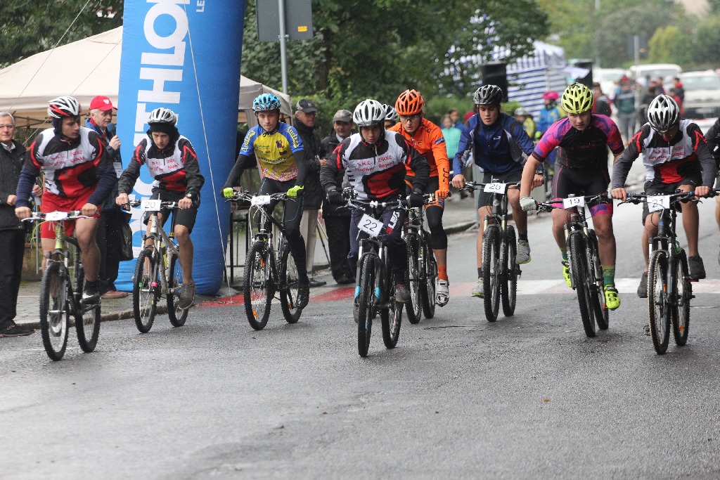 W Chojnowie kolarze MTB ścigali się w mistrzostwach województwa