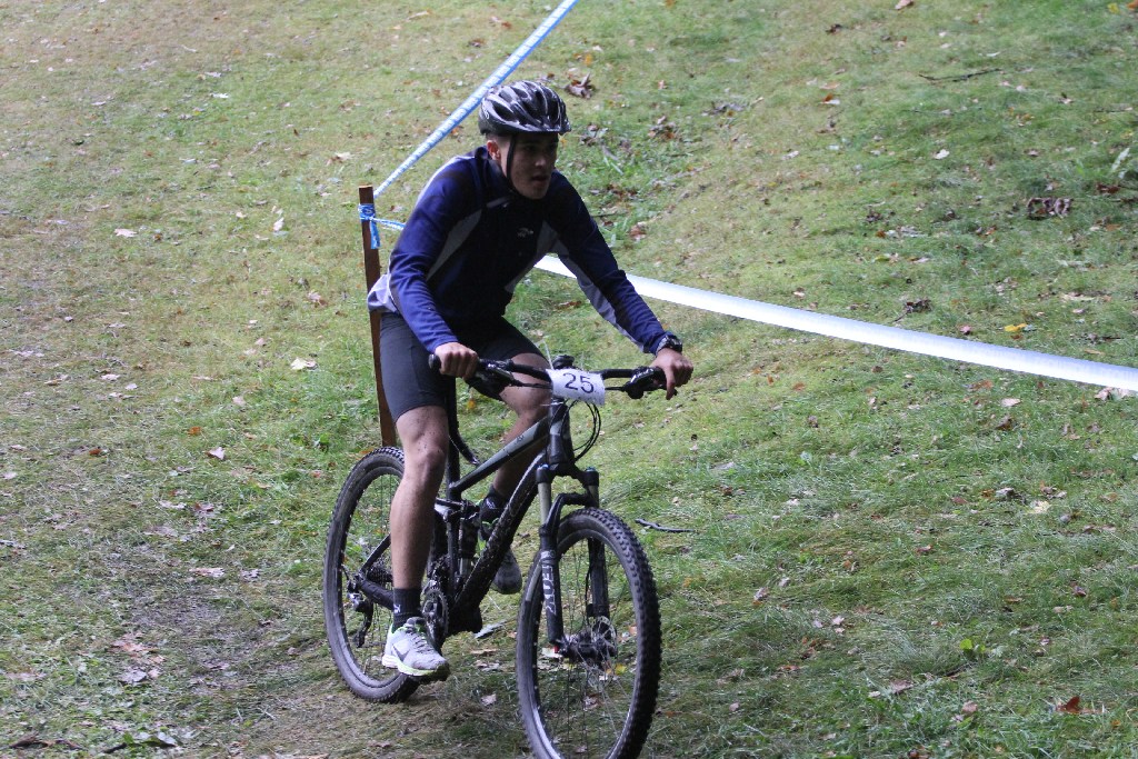 W Chojnowie kolarze MTB ścigali się w mistrzostwach województwa