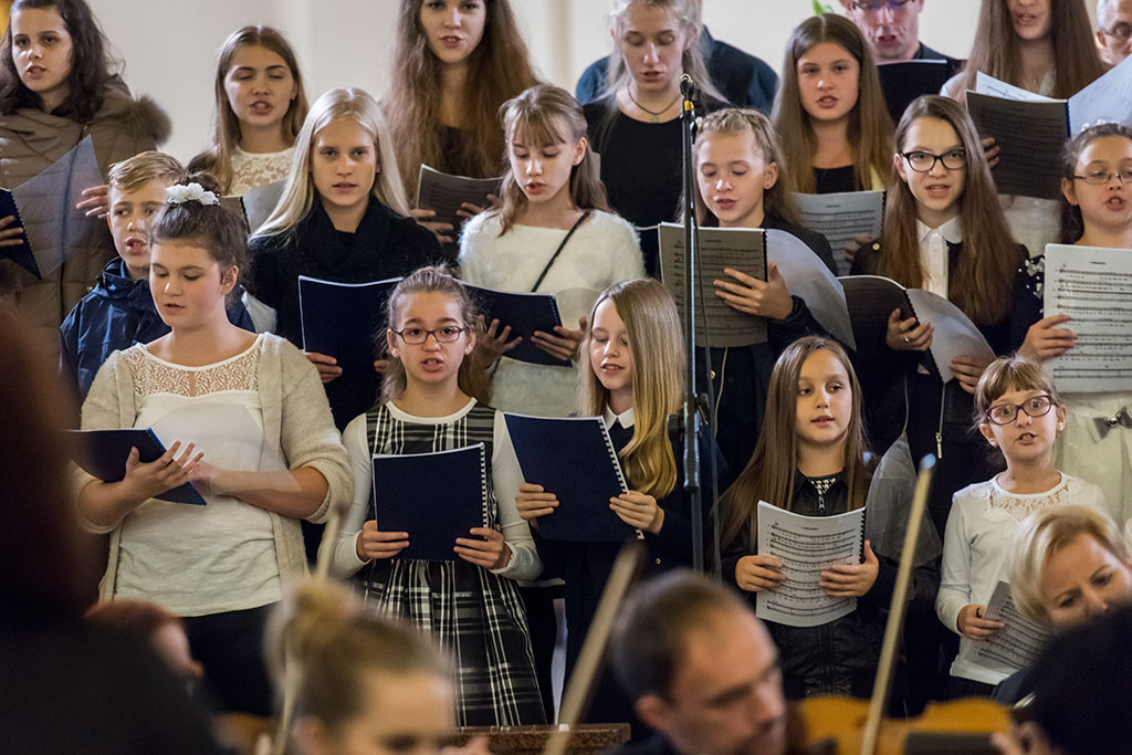 Pop – oratorium „Miłosierdzie Boże” w kościele na Piekarach