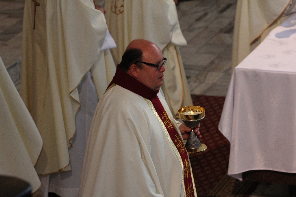 Msza święta na rozpoczęcie Dnia Papieskiego w Legnicy
