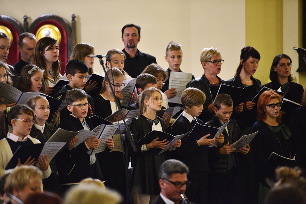 Pop – oratorium „Miłosierdzie Boże” w kościele na Piekarach