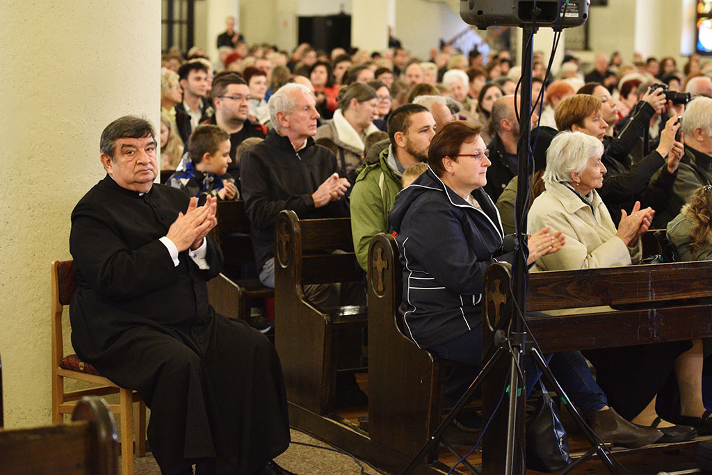 Pop – oratorium „Miłosierdzie Boże” w kościele na Piekarach