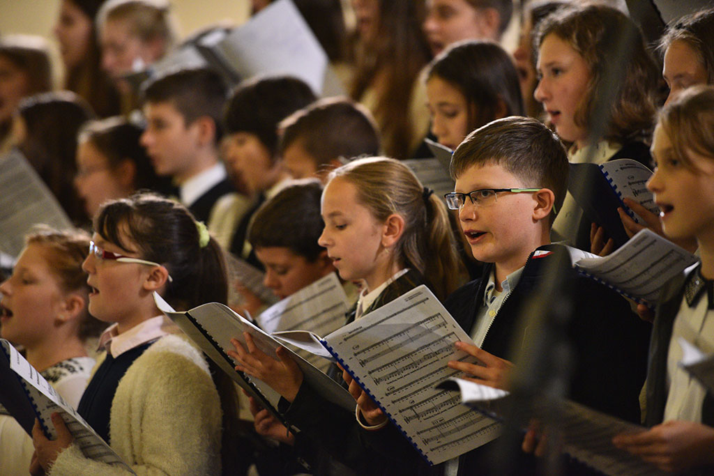 Pop – oratorium „Miłosierdzie Boże” w kościele na Piekarach